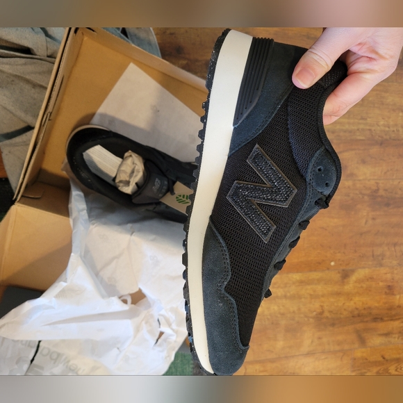 New Balance 515, ladies 11, black sneakers - Picture 6 of 11